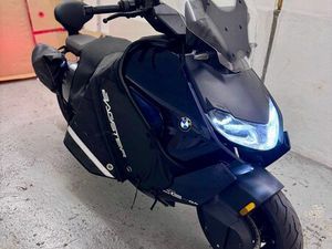 BMW CE 04 – 2024 – FINITION PRO – 5 600 KM – EXCELLENT ÉTAT – ÉQUIVALENT 125 CM³