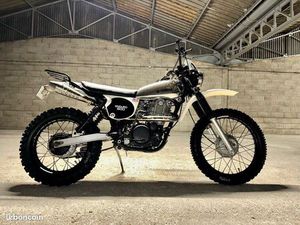 YAMAHA XT 500 (1980) SCRAMBLER RESTAURÉE ET PRÉPARÉE PAR MOTORIEEP