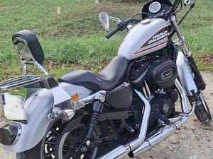 SPORTSTER 883 HARLEY DAVIDSON