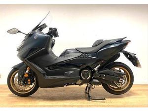 YAMAHA - TMAX