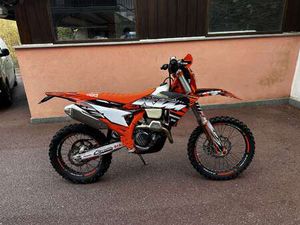 KTM 250 EXC AKRAPOVIC