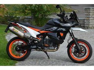 SMT /VOLLAUSSTATTUNG/TECHPACK/TRACKPACK/AKRAPOVIC
