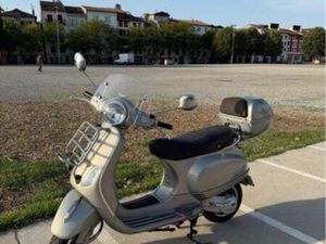 SCOOTER VESPA TOURING LX50 2T (NÉGOCIABLE)