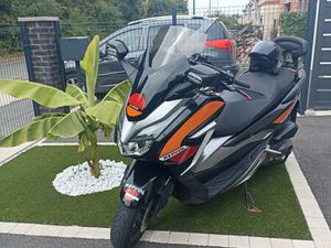 HONDA FORZA 300 CC