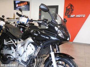 YAMAHA FZ6
