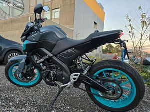 YAMAHA MT-125