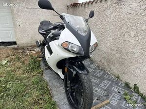 YAMAHA TZR 50 CC 2006/22800KM BON ÉTAT
