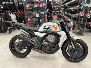 GK 350 - ANNÉE 2024 - GRISE - 11737 KMS - ZONTES - A2