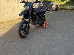 HUSQVARNA 701 SUPERMOTO