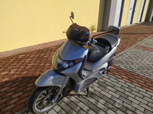 PIAGGIO BEVERLY 200