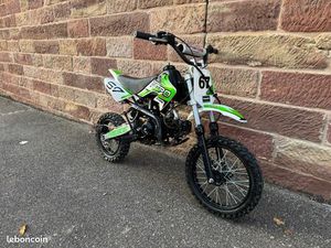 DIRT 110 SEMI AUTOMATIQUE (COMME NEUVE)