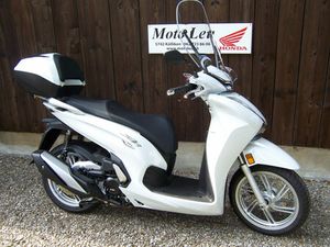 HONDA SH 350, SCOOTER, IMMATRICULATION D’UN JOUR, CHF 7'390.-