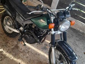 MOTO YAMAHA 125 TW