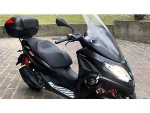 VENDO PIAGGIO MP3 300 HPE SPORT (2019 - 20) USATA A MILANO (CODICE 9876598) - MOTO.IT