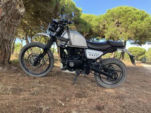 ROYAL ENFIELD 411 CASTELO (SESIMBRA)