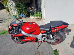 SUZUKI GSX R 600 SEVER DO VOUGA