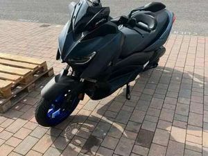 YAMAHA X-MAX 125 IRON MAX