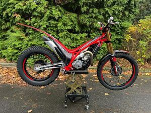 ② GASGAS TXT 300 GP 2024