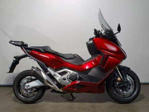 HONDA FORZA 750 NSS ROOD