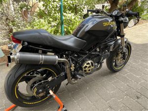 DUCATI MONSTER 900 VERGASER, RESTAURIERT UND NEU AUFGEBAUT