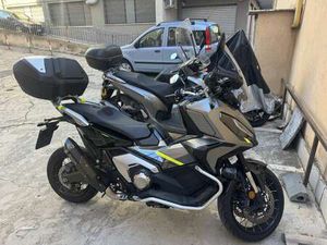 HONDA X-ADV FULL OPTIONAL