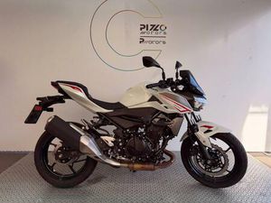 VENDO KAWASAKI Z 400 SPORT (2023) USATA A CASORIA (CODICE 9876227) - MOTO.IT