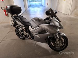 HONDA VFR 800