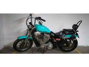 HARLEY DAVIDSON - SPORTSTER 883