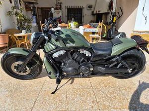 HARLEY DAVIDSON - V ROD