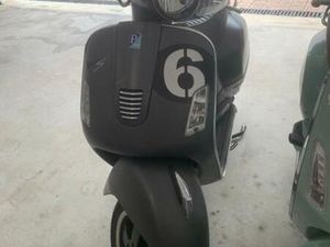 VESPA - 300 GTS SUPER SPORT