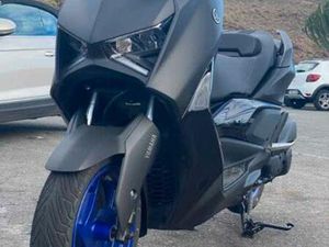 YAMAHA - XMAX