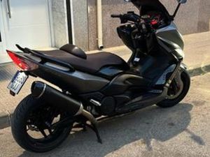 YAMAHA - TMAX
