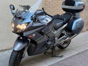YAMAHA - FJR 1300