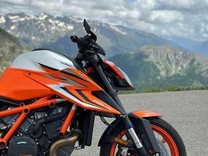 VENDO KTM 1290 SUPER DUKE R EVO (2022 - 23) USATA A ALESSANDRIA (CODICE 9875752) - MOTO.IT