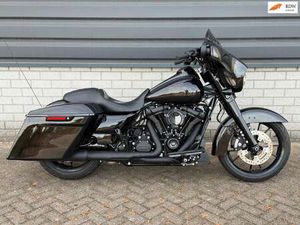 HARLEY-DAVIDSON STREET GLIDE FLHXS SPECIAL BLACK EDITION BJ 2022 ZWART