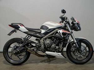 TRIUMPH STREET TRIPLE S A2 WIT