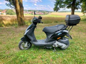 PIAGGGIO ZIP MOPED