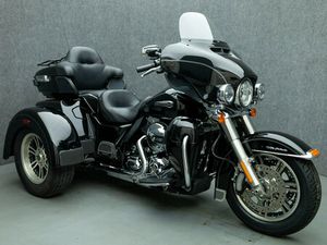 2016 HARLEY DAVIDSON FLHTCUTG TRI GLIDE ULTRA CLASSIC W/ABS