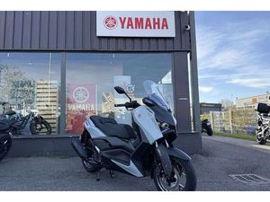 YAMAHA X-MAX 125 2025