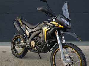 MOTO NEUVE: VOGE 300 RALLY