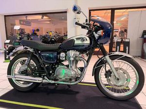 KAWASAKI W800 CAFE
