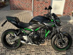 KAWASAKI Z650