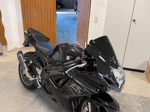 SUZUKI GSXR 600 / HÄNDLER-GARANTIE BIS 01.2026
