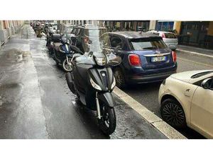 PIAGGIO MEDLEY 150 MEDLEY 200 S ABS NERO
