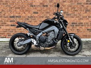 2022 YAMAHA MT-09 **LIKE NEW** **LOW KM**