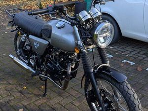 HERALD MOTOR CO CLASSIC 125 ROADSTER/RETRO PETROL MANUAL EURO 5 (9 PS) 124 CC