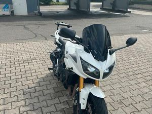 YAMAHA FZ1 FAZER PREIS GÜLTIG BIS ZUM 31. DEZEMBER.