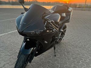 YAMAHA R6 RJ05 - TOP ZUSTAND
