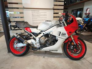 YAMAHA XSR 900 GP VORFÜHRER/WENIG KILOMETER