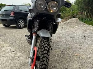 YAMAHA SUPER TENERE 750